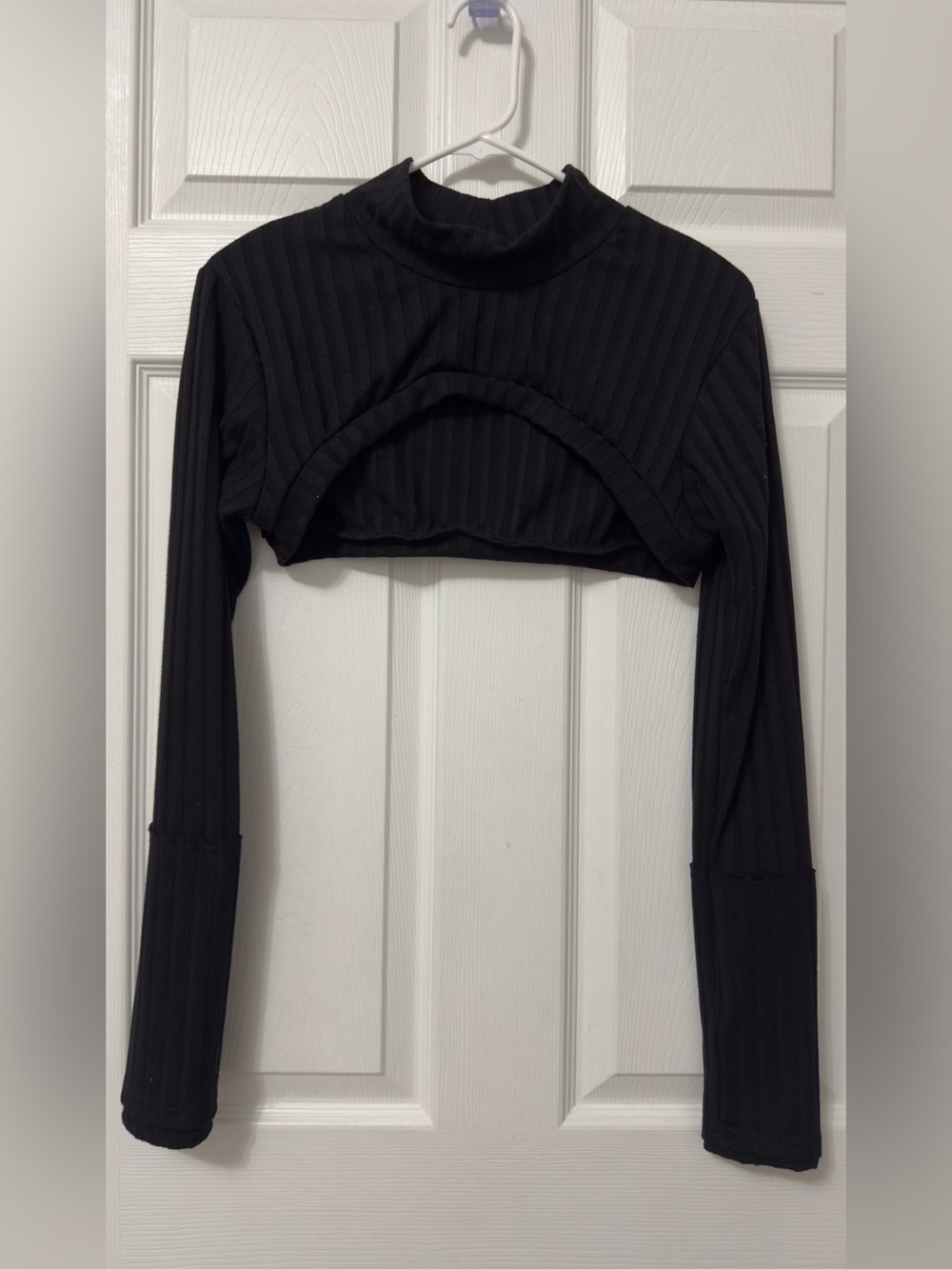 Black Ribbed Cutout Cropped Long-Sleeve Top - Sleek Mock Neck